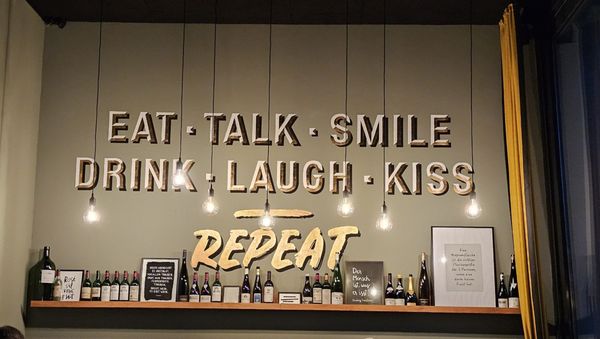 Kinfelts Kitchen & Wine by null