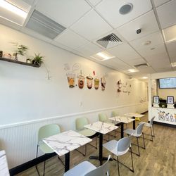 Eat Tea - Interior