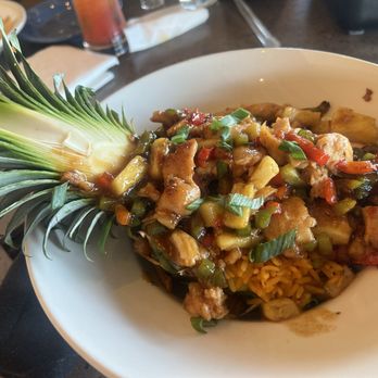 Bahama Breeze - Jerk Chicken Pineapple Bowl with yellow rice substituted - Bars Near Me - Woodbridge, Virginia