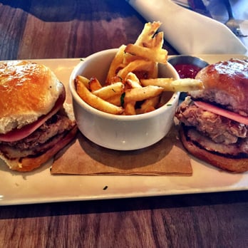 Eureka! - Chicken sliders - Meh - American Near Me - Santa Barbara, California