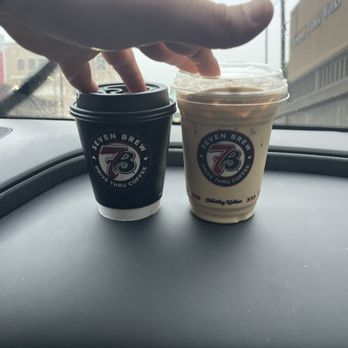 7 Brew Coffee - Banana bread iced coffee and cinnamon roll latte - Coffee & Tea Near Me - Newport, Kentucky