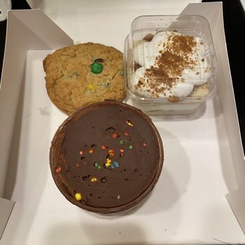 Big Spoon Bakery - Bakeries Near Me - Hollywood, Florida