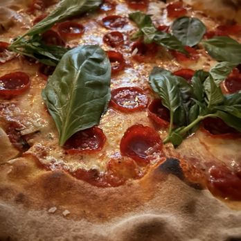 Lucali - Delicious pepperoni pizza! - Pizza Near Me - Brooklyn, New York Lucali - Delicious pepperoni pizza! - Pizza Near Me - Brooklyn, New York