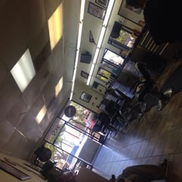 Awesome barbershop.  Cool barbers clean professional environment and multiple tv's for entertainment while u wait.  #1