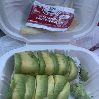 Koma Sushi - Avocado roll with only one soy sauce packet - Sushi Bars Near Me - Portola Valley, California Koma Sushi - Avocado roll with only one soy sauce packet - Sushi Bars Near Me - Portola Valley, California