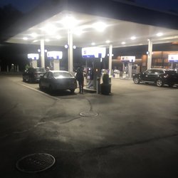 Chevron - Pumps