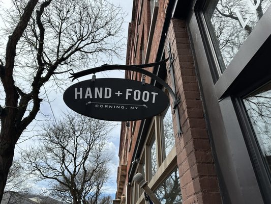 Hand + Foot by null
