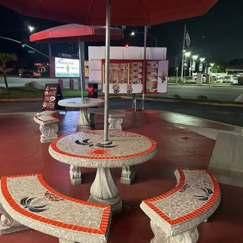 Ramiros Mexican Food - 3/20/25 Outdoor seating by drive thru - Mexican Near Me - Montclair, California