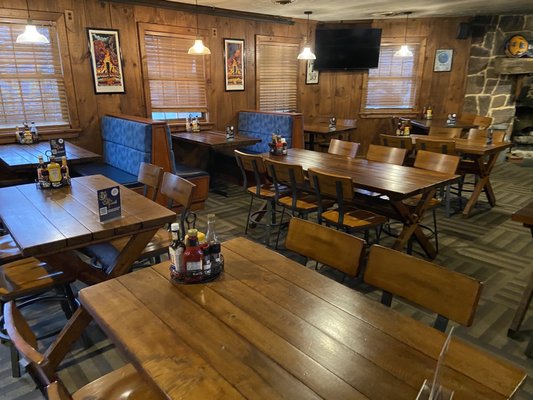 The Blue Sky Tavern/Red Mill Ribs & Whiskey by null