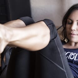 Pilates by Mona - The hundreds ab exercise on the reformer