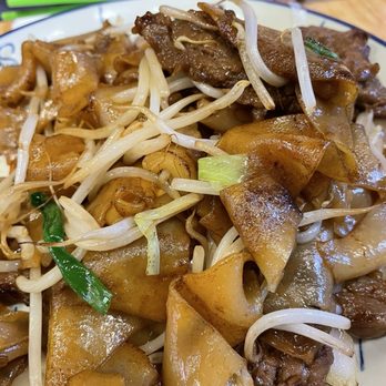 Chun Hong Kong Cafe - E5. Satay Beef Chow Fun - Chinese Near Me - Brooklyn, New York Chun Hong Kong Cafe - E5. Satay Beef Chow Fun - Chinese Near Me - Brooklyn, New York