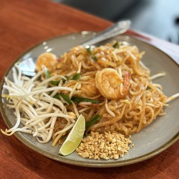 Chalong Thai Street Kitchen - Chicken phad Thai. Great flavor and good price! - Thai Near Me - Las Vegas, Nevada Chalong Thai Street Kitchen - Chicken phad Thai. Great flavor and good price! - Thai Near Me - Las Vegas, Nevada
