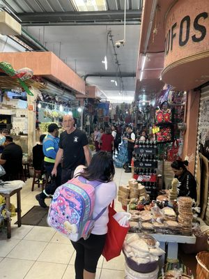 Mercado Lucas De Galvéz by null