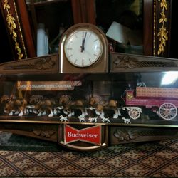 Bennett's Antiques & Collectables - Vintage Budweiser sign