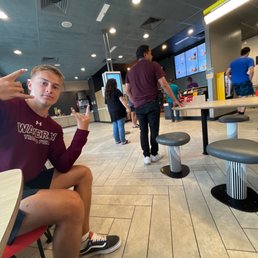 Us waiting 30 minutes for food