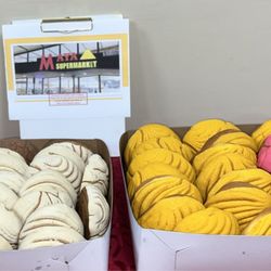Maya Supermarket - Maya Supermarket Conchas, pan dulce.