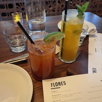 Flores San Mateo - Mexican Near Me - San Mateo, California