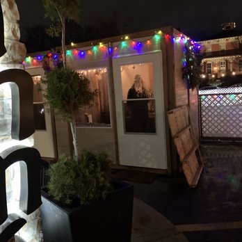 Fiammé - Looking into a pod/villa - Pizza Near Me - Naperville, Illinois