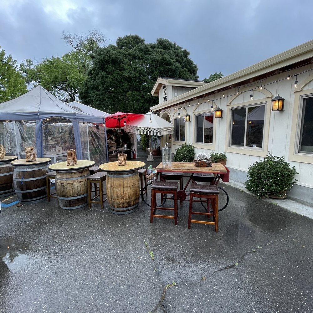 Riviera Ristorante - Outside - Italian Near Me - Santa Rosa, California