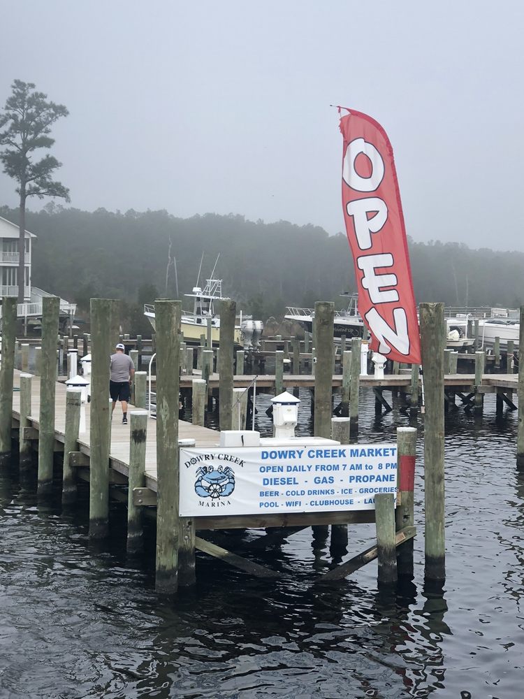 DOWRY CREEK MARINA Updated September 2024 50 Photos 110 Spinnaker