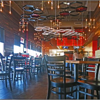 Torchy's Tacos - Somehow it looks like more people in the picture.  It was sparsely inhabited. - Tex-Mex Near Me - Webster, Texas