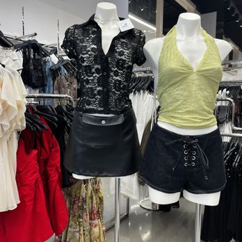 Princess Polly - Clothing selection - Women's Clothing Near Me - San Diego, California Princess Polly - Clothing selection - Women's Clothing Near Me - San Diego, California