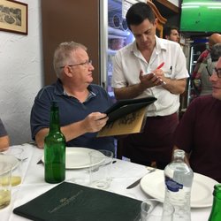 Casa Arturo - Time to order.
