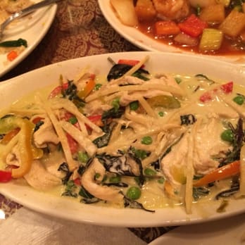 Rama Thai - Green Curry Chicken w/ white rice - Thai Near Me - Egg Harbor Township, New Jersey