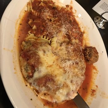 Clara's - Italian Near Me - Woodridge, Illinois