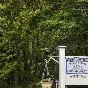 Beach Haven Bed & Breakfast - Bed & Breakfast Near Me - Bourne, Massachusetts