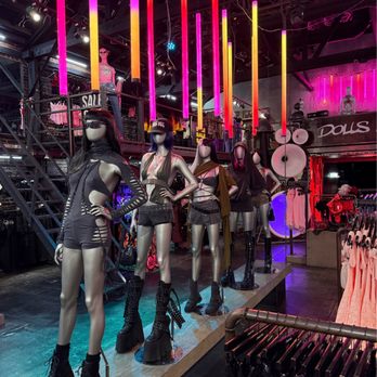 Dolls Kill - Women's Clothing Near Me - Los Angeles, California