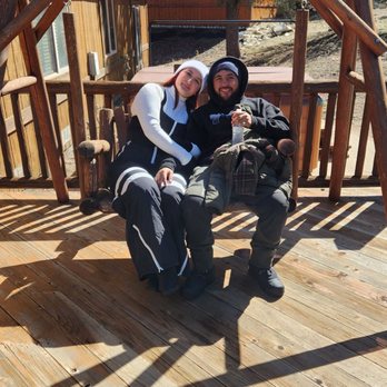 Destination Big Bear - Love  birds - Vacation Rentals Near Me - Big Bear Lake, California