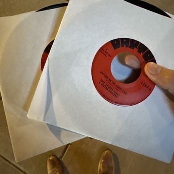 The Record Gallery - Buying records - Vinyl Records Near Me - Phoenix, Arizona The Record Gallery - Buying records - Vinyl Records Near Me - Phoenix, Arizona