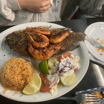 Mariscos Los Altos - Fried whole fish - Seafood Near Me - Tracy, California