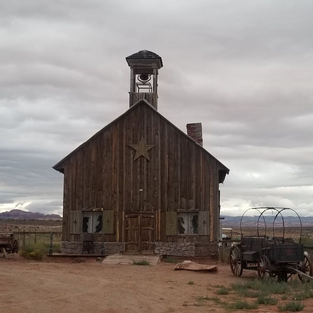 Sun Outdoors Canyonlands Gateway - Lovely building on site - RV Parks Near Me - Moab, Utah