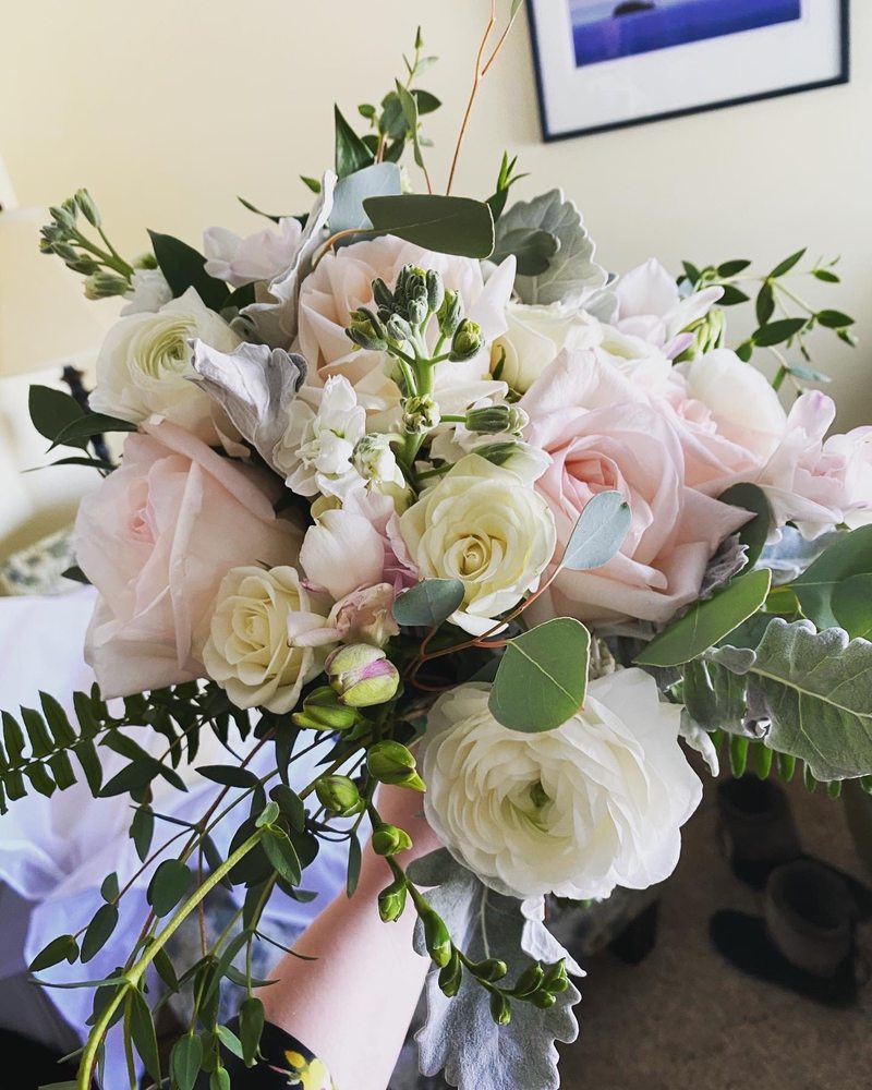 COTTAGE FLOWERS Updated September 2024 162 Otter Creek Dr, Bar