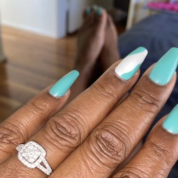 Chloe Nails - A LITTLE SWITCH UP! - Nail Salons Near Me - Lomita, California