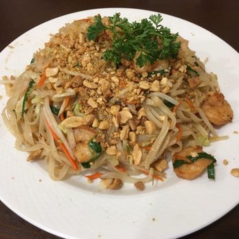 Z's Kitchen - Pad Thai - Asian Fusion Near Me - Orange, California Z's Kitchen - Pad Thai - Asian Fusion Near Me - Orange, California