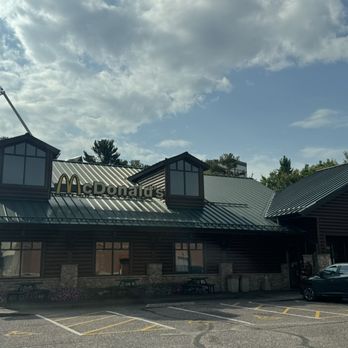 McDonald's - Fast Food Near Me - Wisconsin Dells, Wisconsin