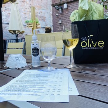 We Olive Wine Bar & Marketplace - patio open during quarantine - Wine Bars Near Me - Pasadena, California We Olive Wine Bar & Marketplace - patio open during quarantine - Wine Bars Near Me - Pasadena, California