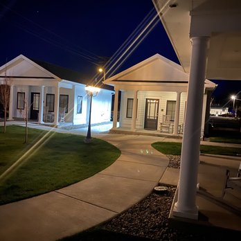 Sacajawea Hotel - Cottages - Hotels Near Me - Three Forks, Montana