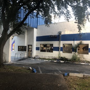 Captain Max - Outside - Seafood Near Me - Miramar, Florida