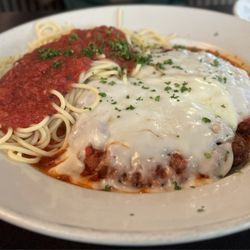 Ale Pie House - Chicken Parmesan (dinner) $17