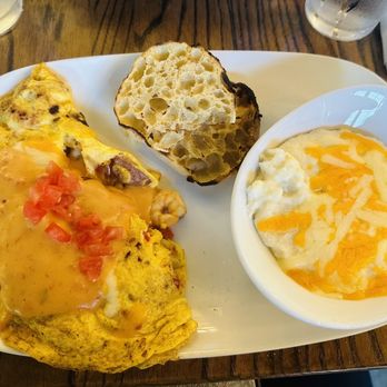 Another Broken Egg Cafe - Breakfast & Brunch Near Me - Dunwoody, Georgia