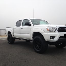 2013 Tacoma w/ 2'' lift, Toyo A/TII 285/70R/17 tires and Ultrawheel 229 Menace Rims. 2013 Tacoma w/ 2'' lift, Toyo A/TII 285/70R/17 tires and Ultrawheel 229 Menace Rims.
