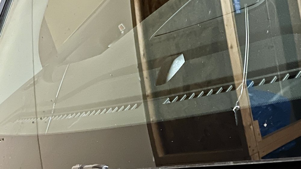 CALALTA AUTO GLASS Updated July 2024 27 Reviews 9827A Horton Road