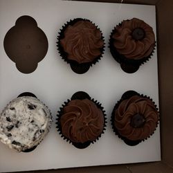 Barrio Food Hub - Good cupcakes but order was wrong sugar bear sweets