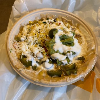 QDOBA Mexican Eats - Chicken nachos - Mexican Near Me - Shiloh, Illinois