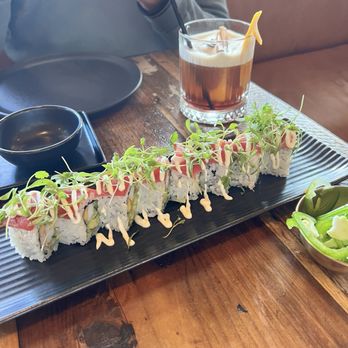 Sandfish - experiment maki - Sushi Bars Near Me - Palm Springs, California Sandfish - experiment maki - Sushi Bars Near Me - Palm Springs, California