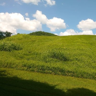 Emerald Mound by null